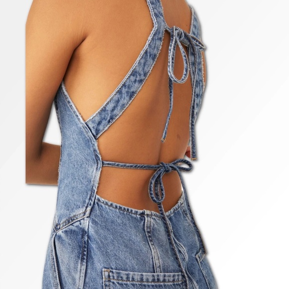 ✨Host Pick ✨𝓯𝓹 Free People ~ Kendra Medium Wash Denim Tie-Back Flared Jumpsuit - Picture 8 of 14